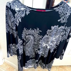 Beautiful black and white paisley top. Size medium